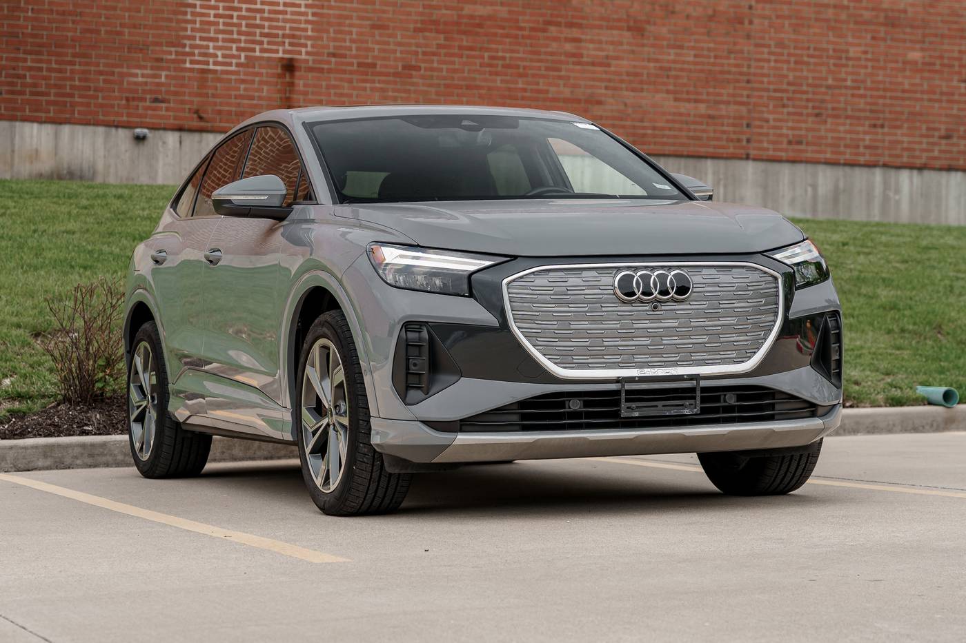 2022 Audi Q4 e-tron Premium Plus — SUV — 17,344 mi — Kirkwood, MO