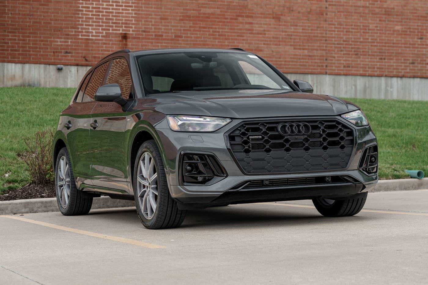 2024 Audi Q5 Plug-In Hybrid e Prestige — SUV — 5,656 mi — Kirkwood, MO