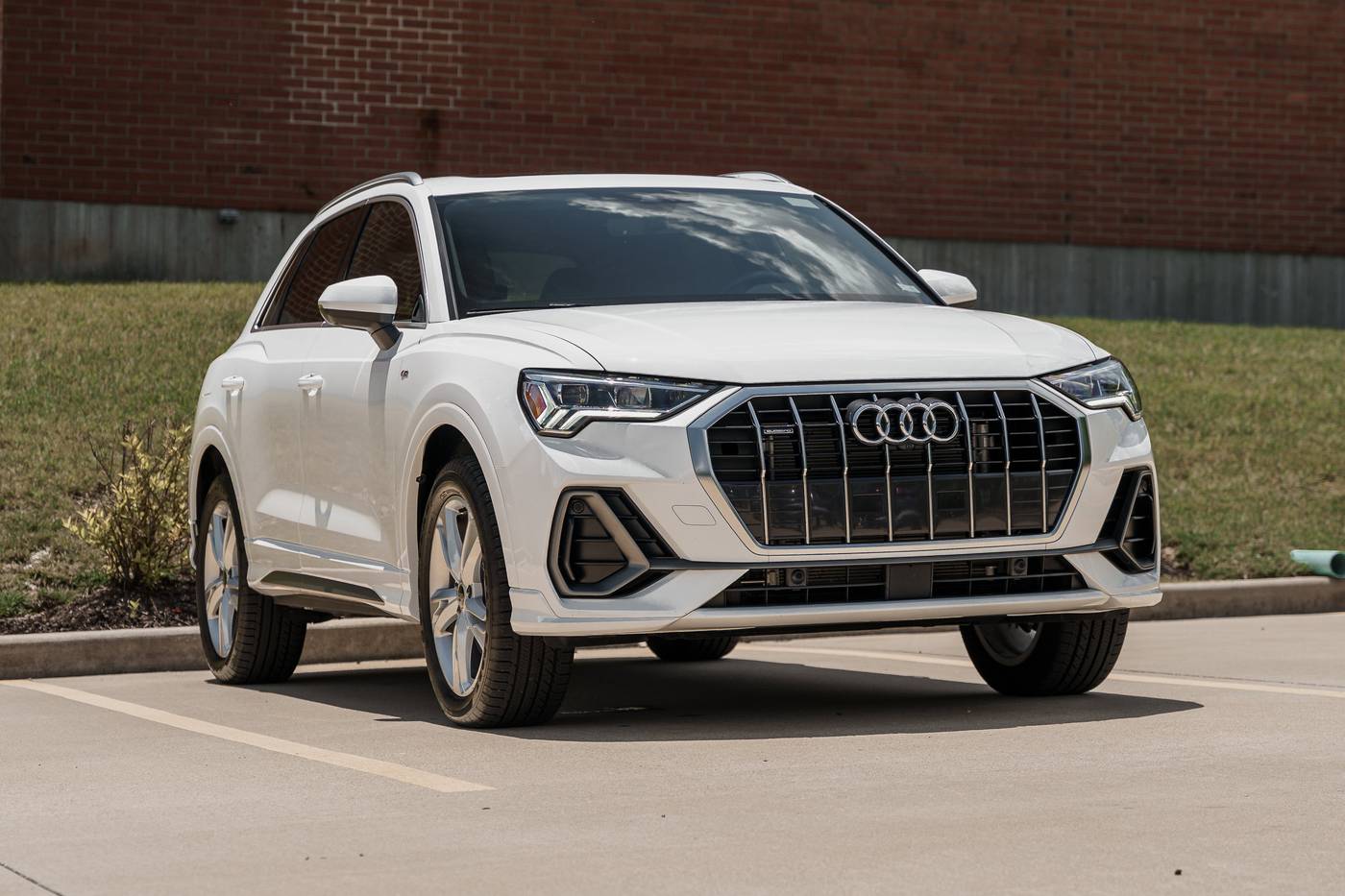 2024 Audi Q3 S line Premium Plus — SUV — 4,063 mi — Kirkwood, MO