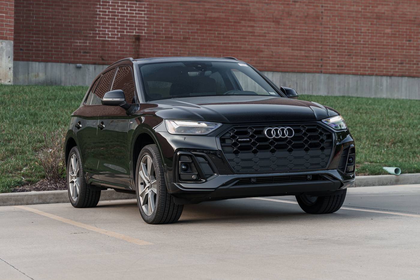 2025 Audi Q5 Premium — SUV — 8,400 mi — Kirkwood, MO