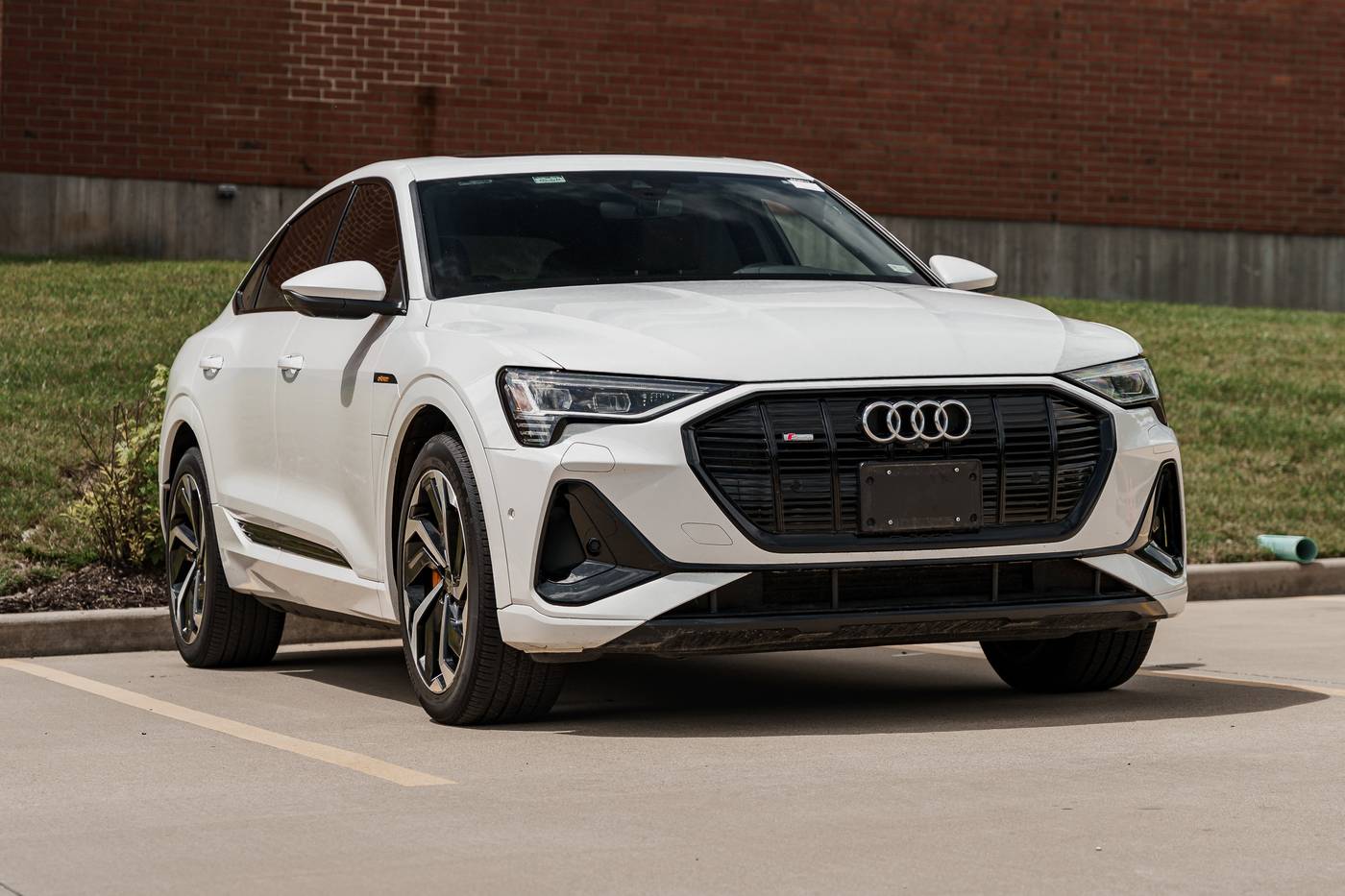 2022 Audi e-tron S line Premium Plus — SUV — 35,131 mi — Kirkwood, MO