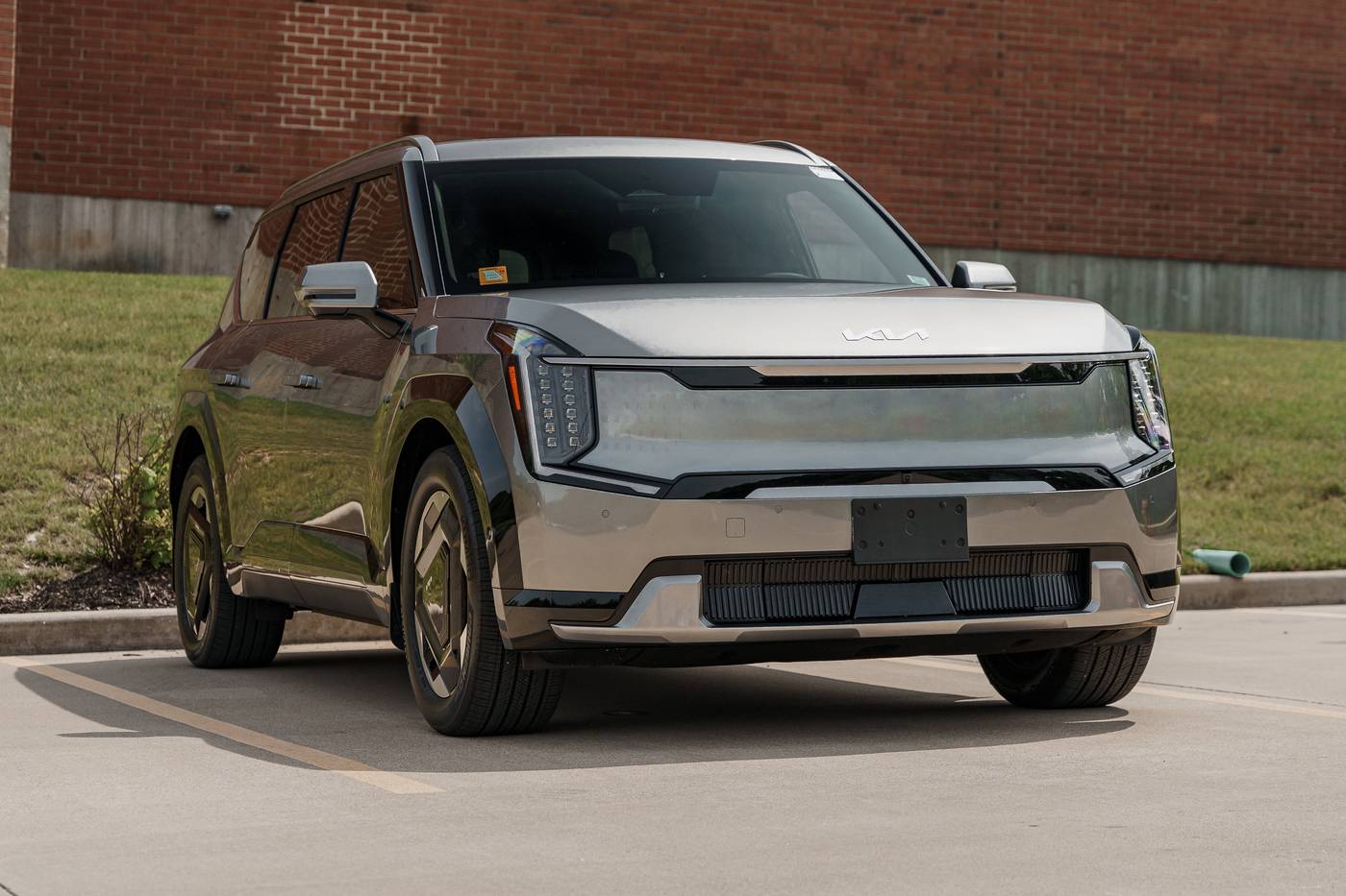 2024 Kia EV9 Land — SUV — 12,697 mi — Kirkwood, MO