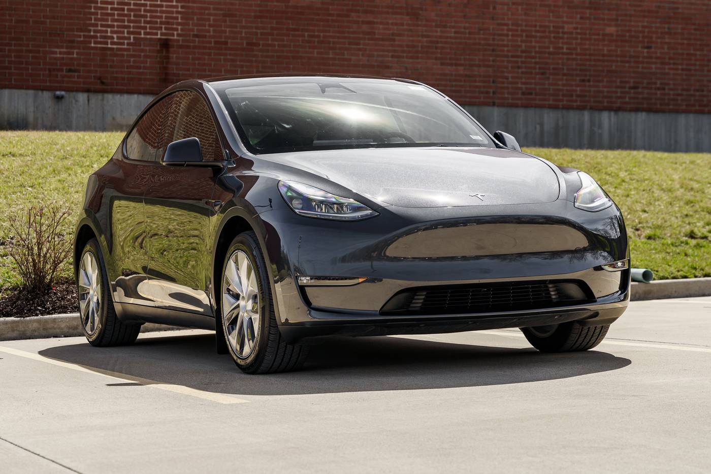 2024 Tesla Model Y Long Range — SUV — 16,616 mi — Kirkwood, MO