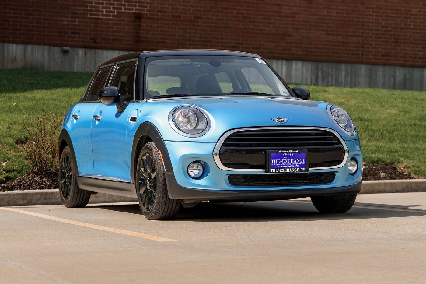 2019 MINI Hardtop Cooper — Hatchback — 28,093 mi — Kirkwood, MO