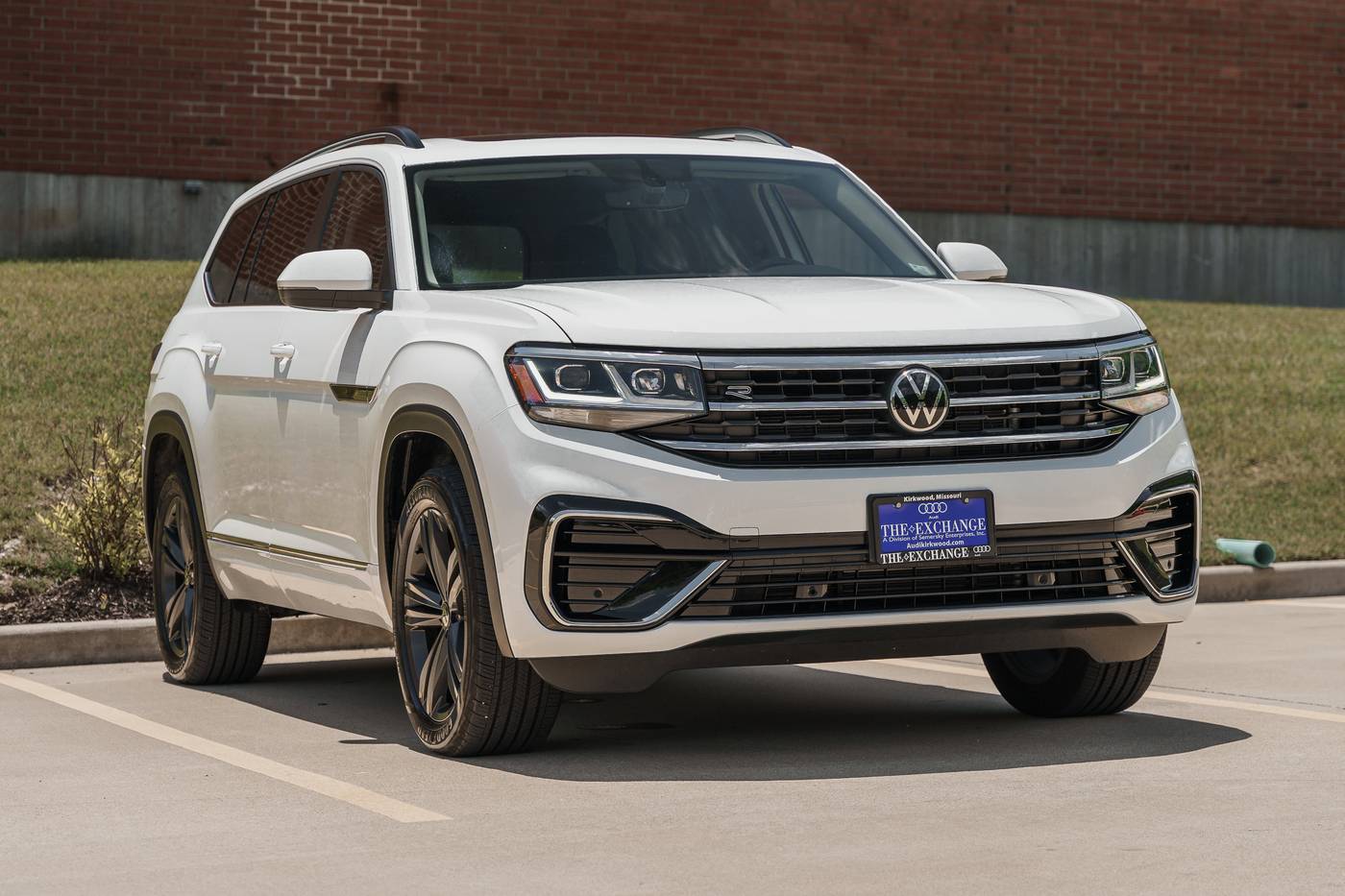 2021 Volkswagen Atlas SE with Technology R-Line — SUV — 67,302 mi — Kirkwood, MO