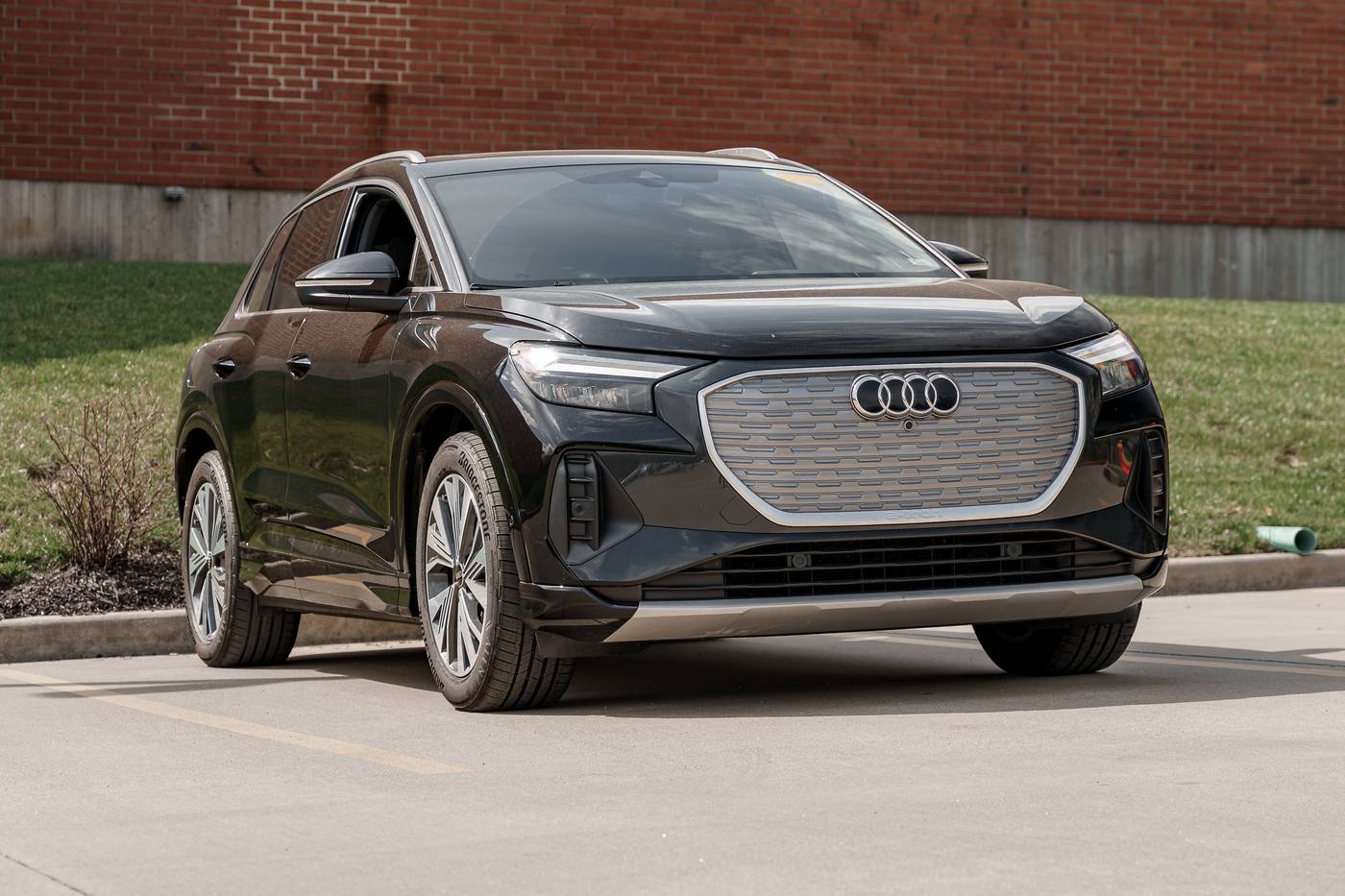 2023 Audi Q4 e-tron Premium Plus — SUV — 17,339 mi — Kirkwood, MO