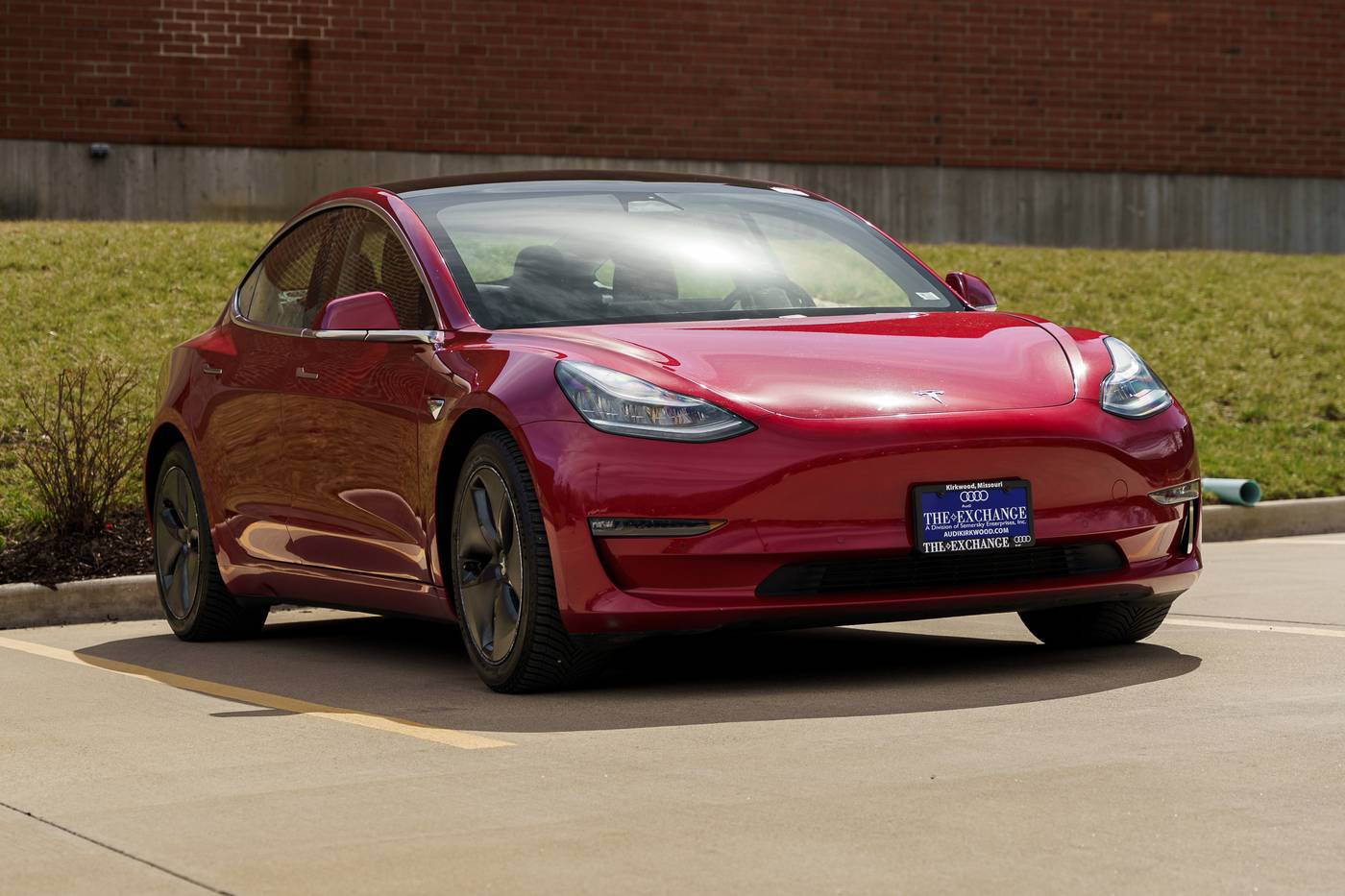 2019 Tesla Model 3 Long Range — Sedan — 42,569 mi — Kirkwood, MO