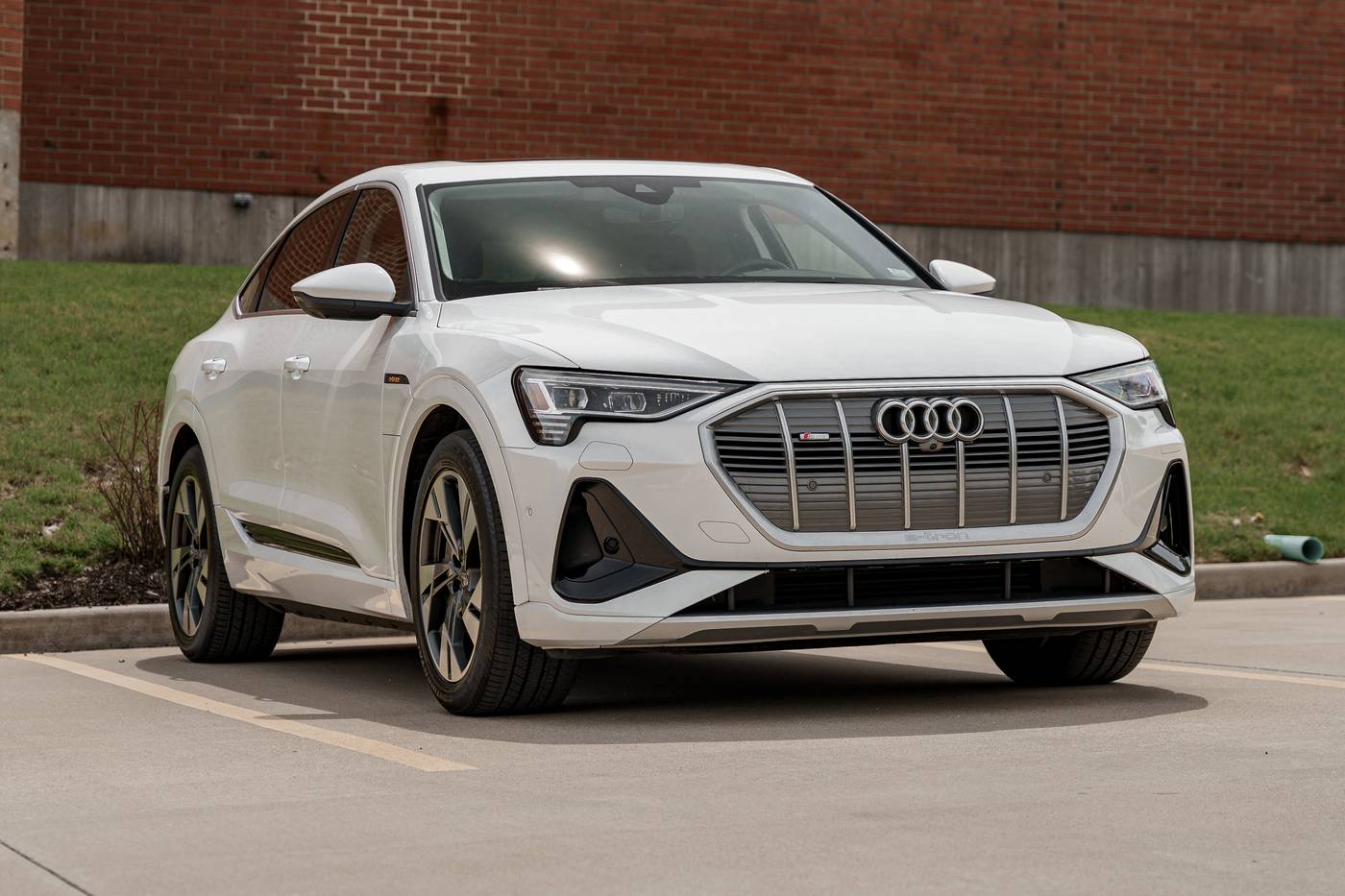 2022 Audi e-tron S line Premium Plus — SUV — 37,075 mi — Kirkwood, MO