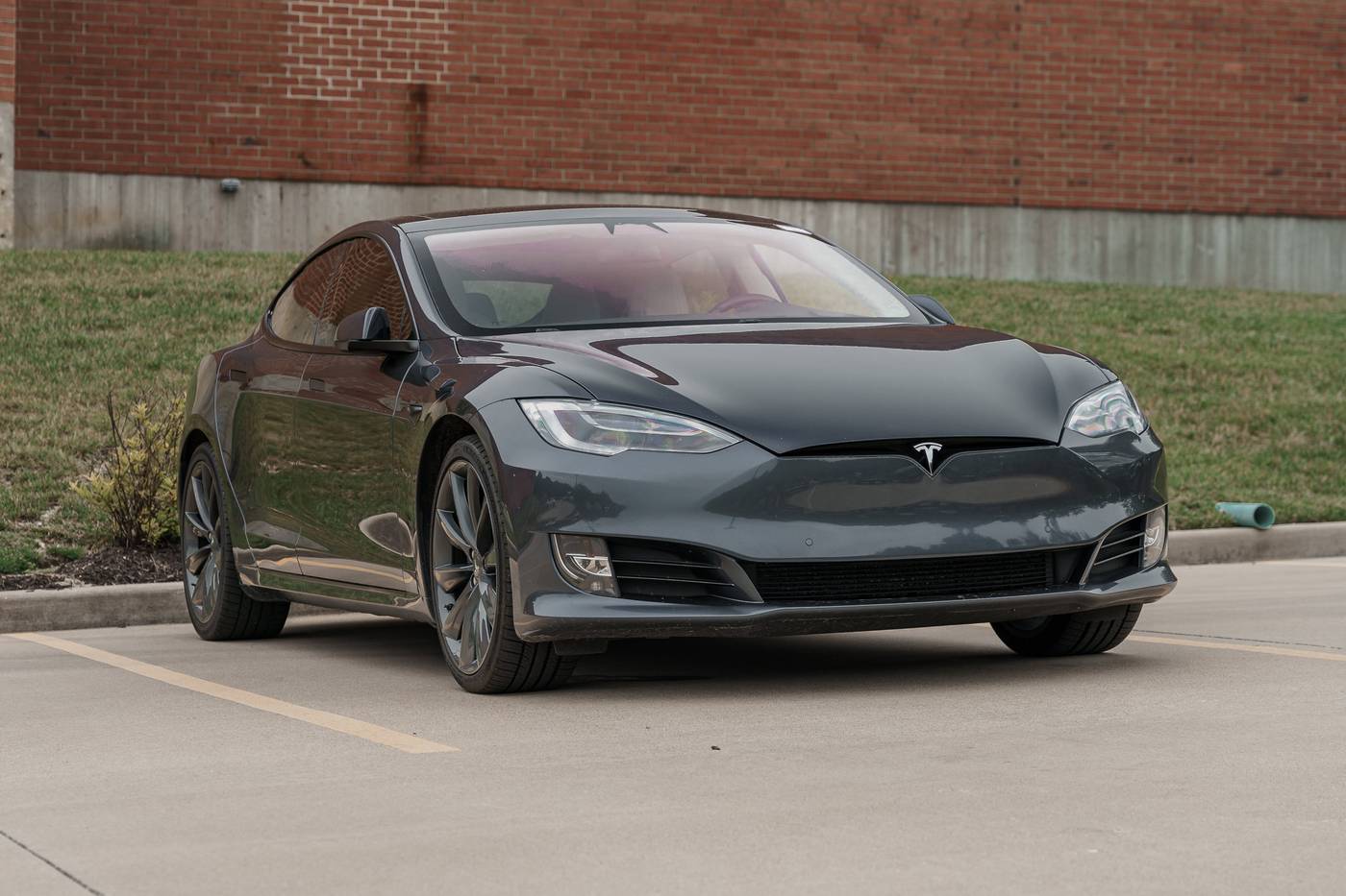 2017 Tesla Model S 75D — Hatchback — 76,698 mi — Kirkwood, MO