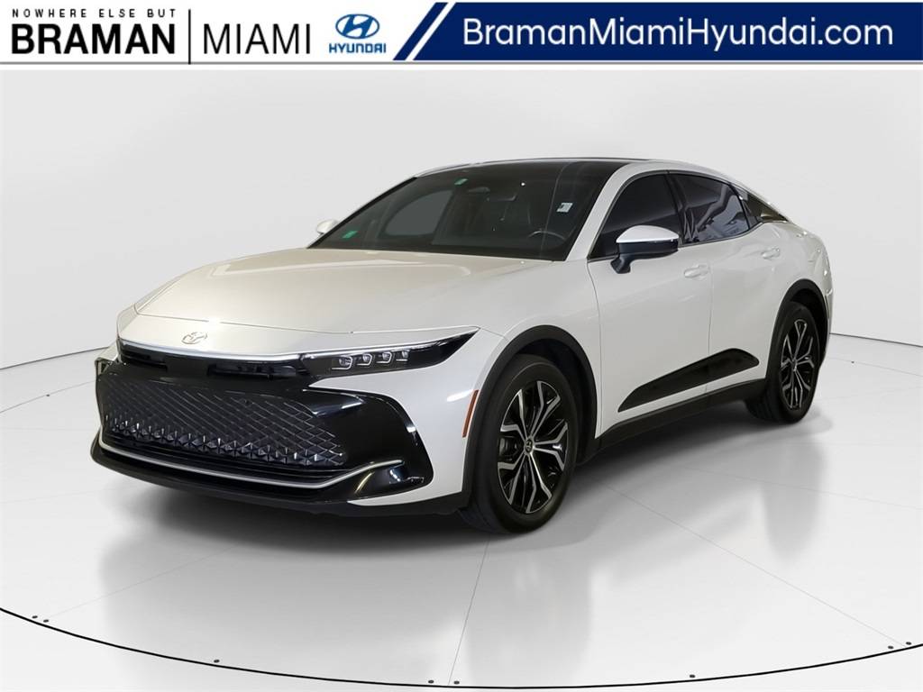 2023 Toyota Crown XLE — Sedan — 32,312 mi — Miami, FL