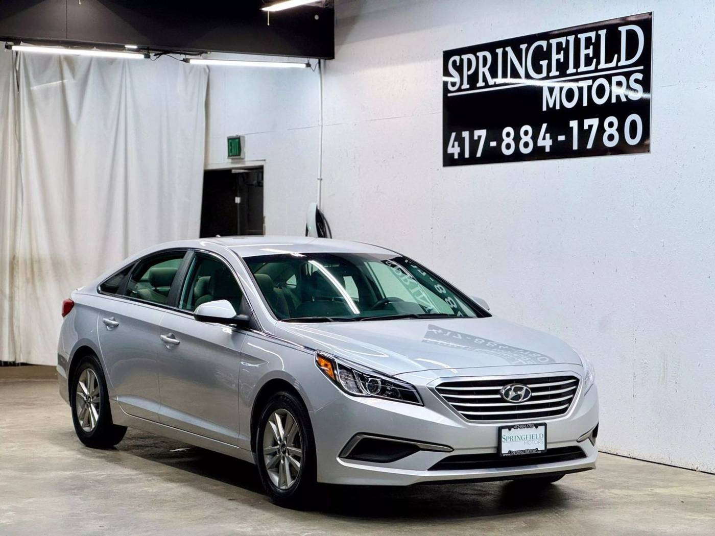 2016 Hyundai Sonata Base — Sedan — 80,667 mi — Springfield, MO