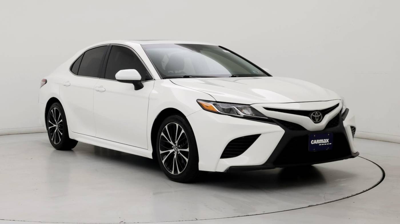 2018 Toyota Camry SE — Sedan — 56,226 mi — East Meadow, NY