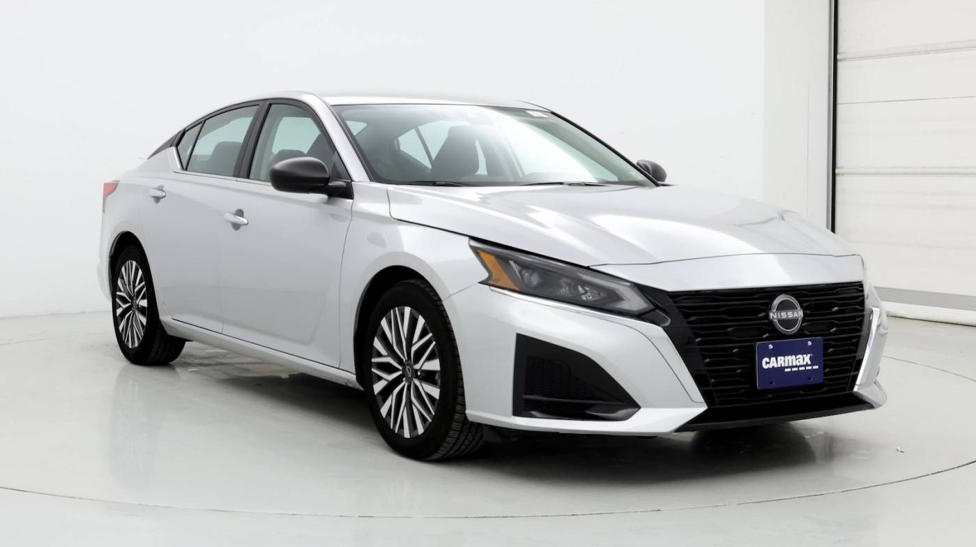 2024 Nissan Altima SV — Sedan — 20,849 mi — East Meadow, NY