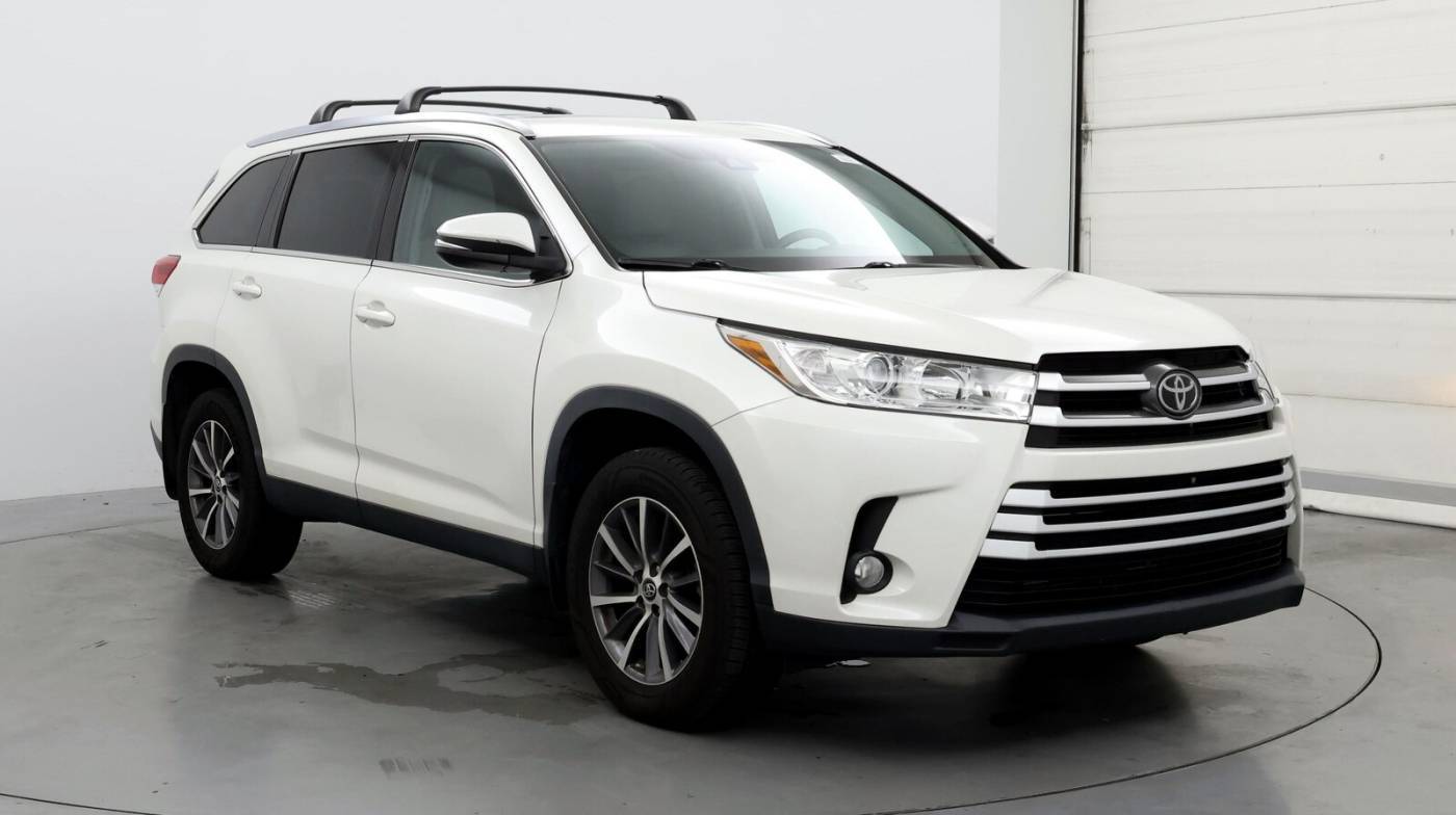 2019 Toyota Highlander XLE — SUV — 106,917 mi — East Meadow, NY