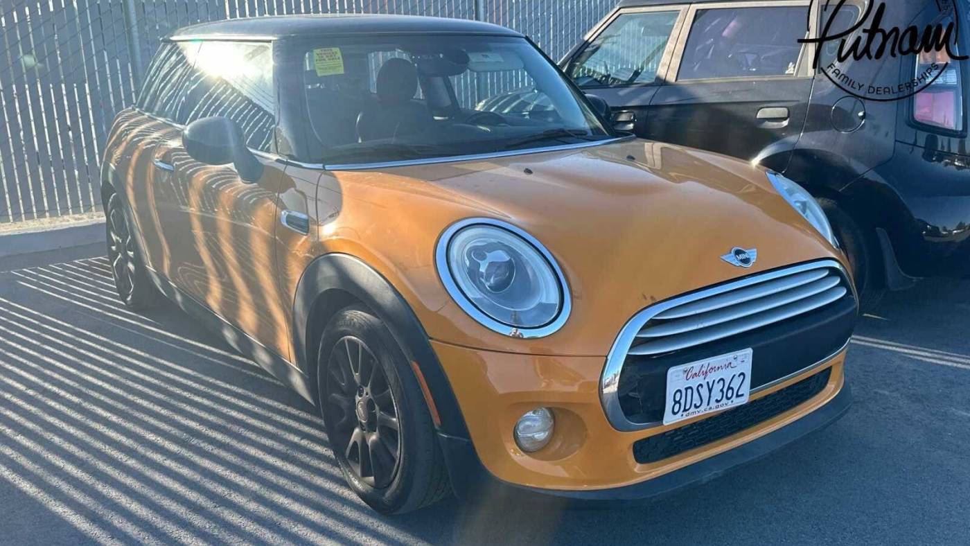 2015 MINI Hardtop Cooper — Hatchback — 67,259 mi — San Carlos, CA