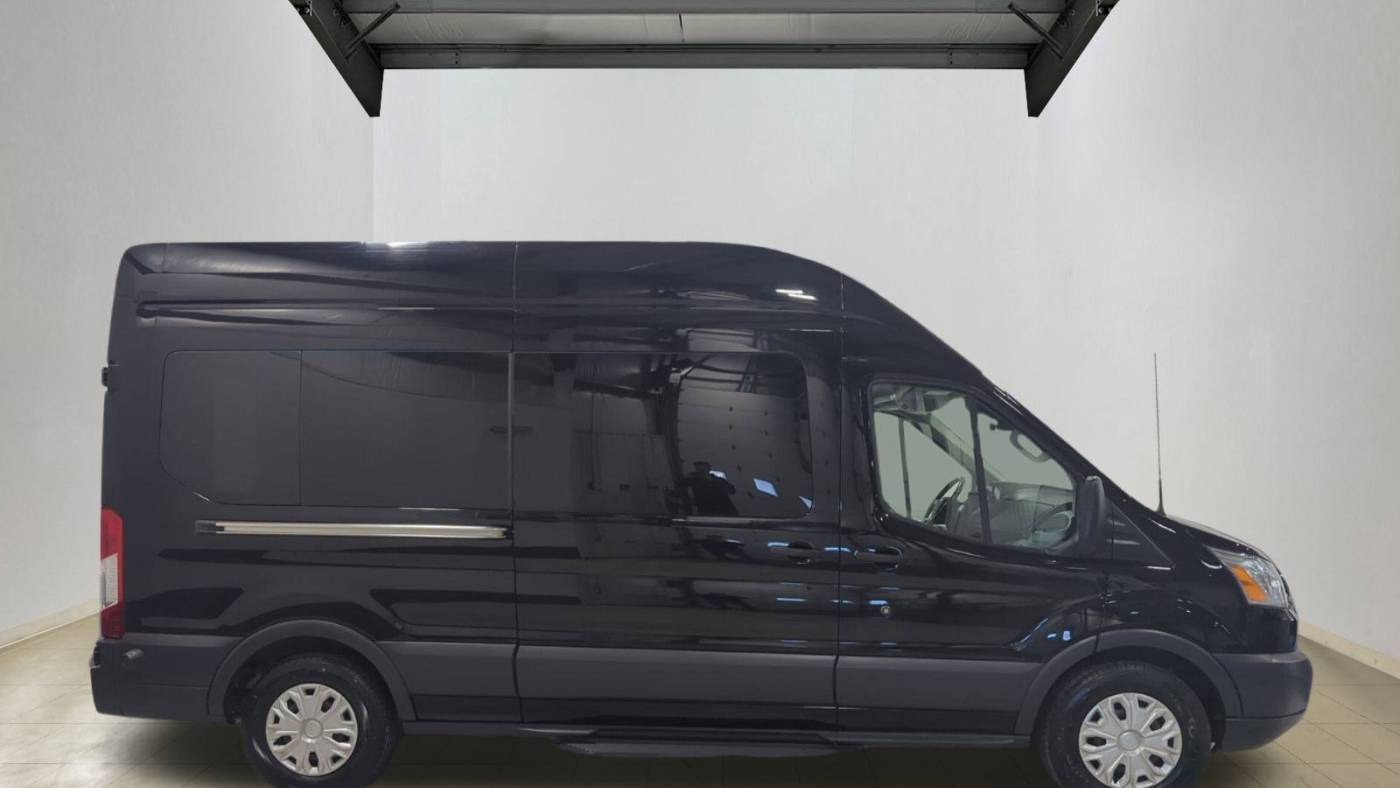2018 Ford Transit Passenger Wagon T-350 XLT — Passenger Van — 38,777 mi — Butler, PA
