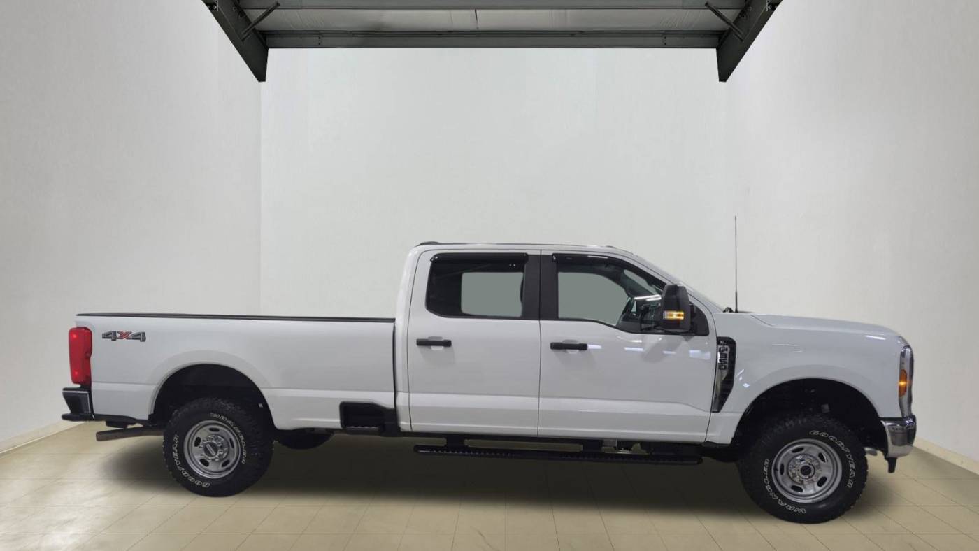 2024 Ford Super Duty F-350 XL — Pickup Truck — 6,184 mi — Butler, PA
