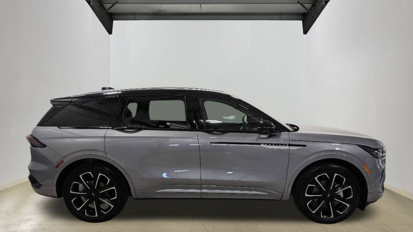 2024 Lincoln Nautilus Reserve — SUV — 14,080 mi — Butler, PA