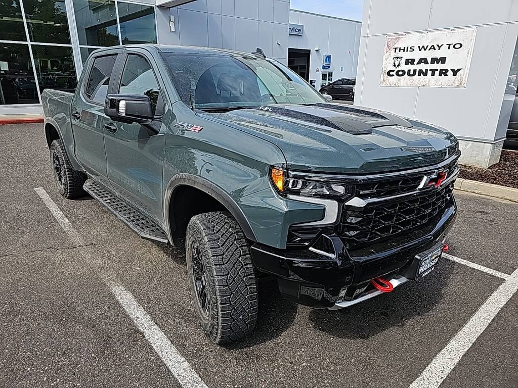 2025 Chevrolet Silverado 1500 ZR2 — Pickup Truck — 1,503 mi — Gresham, OR