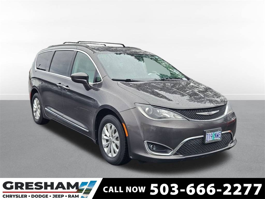 2017 Chrysler Pacifica Touring L — Minivan — 149,840 mi — Gresham, OR