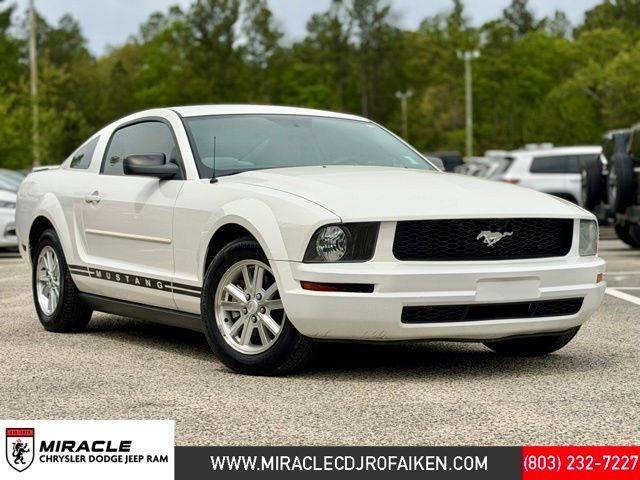 2008 Ford Mustang Deluxe