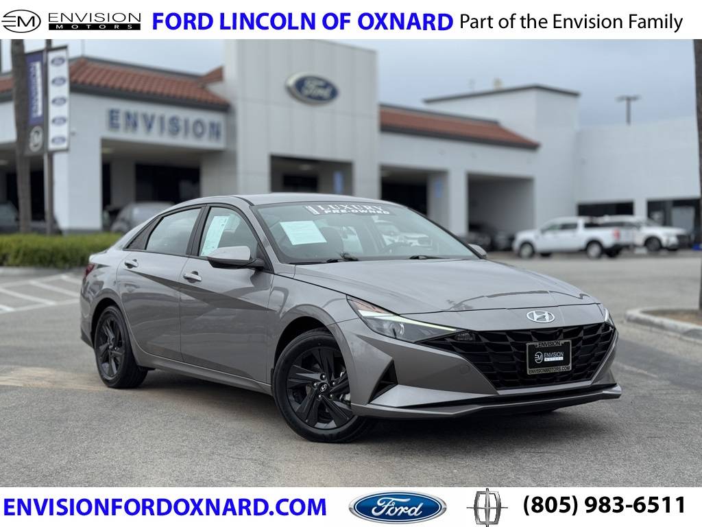 2022 Hyundai Elantra Hybrid Blue — Sedan — 17,277 mi — Oxnard, CA