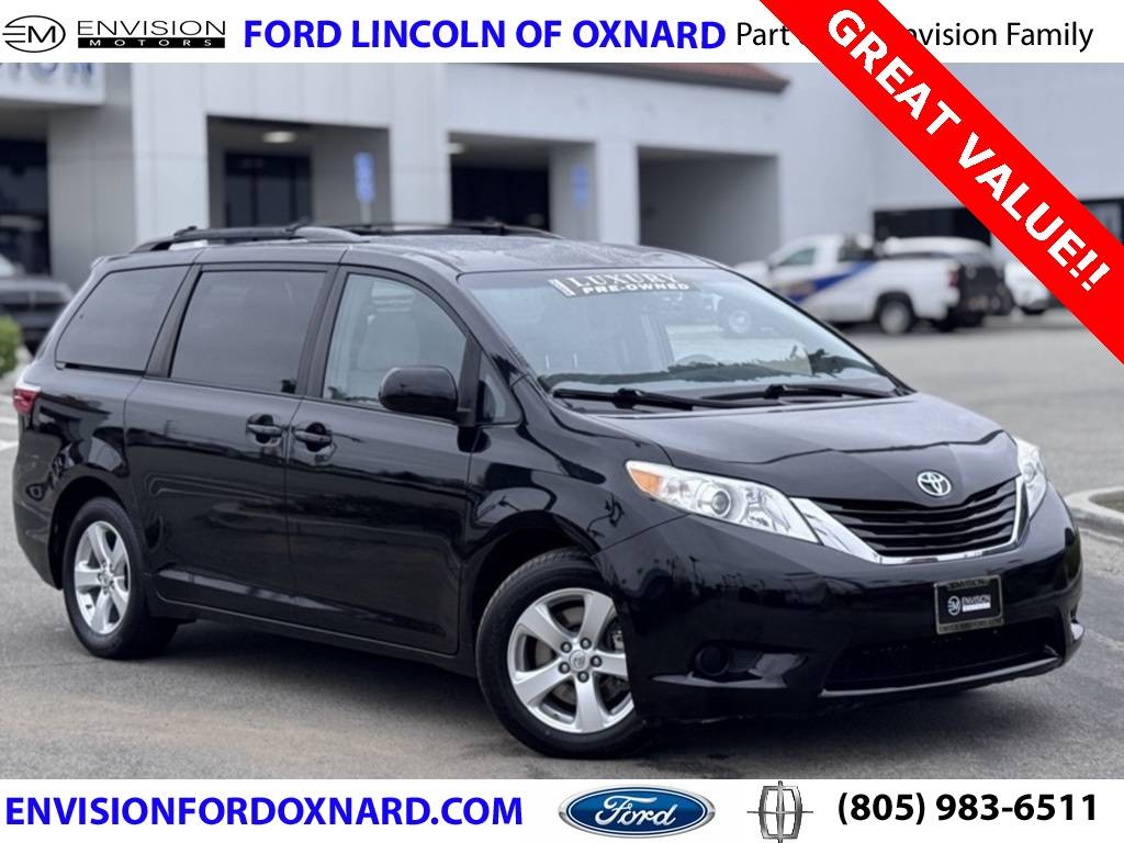 2016 Toyota Sienna LE — Minivan — 72,932 mi — Oxnard, CA
