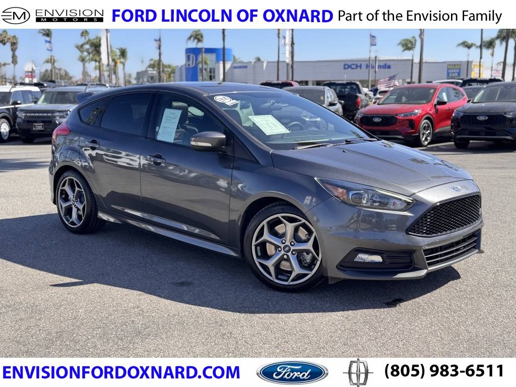 2017 Ford Focus ST — Hatchback — 18,018 mi — Oxnard, CA