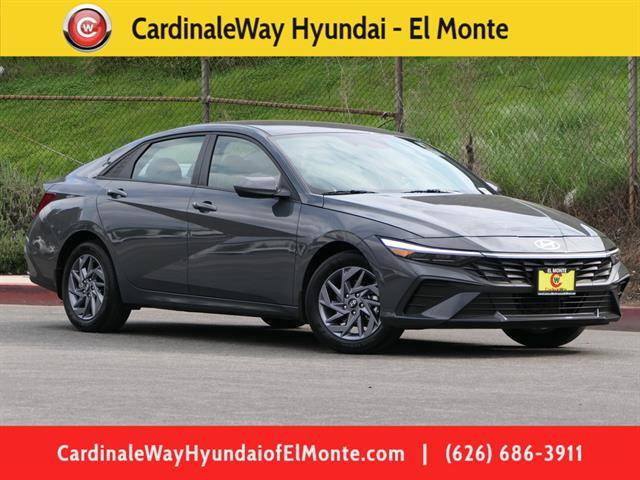 2024 Hyundai Elantra Hybrid Blue — Sedan — 6,070 mi — El Monte, CA
