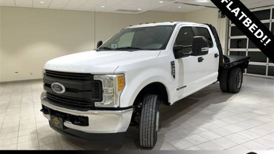 2017 Ford Super Duty F-350 Chassis Cab XL — Chassis Cab Truck — 138,654 mi — Comanche, TX