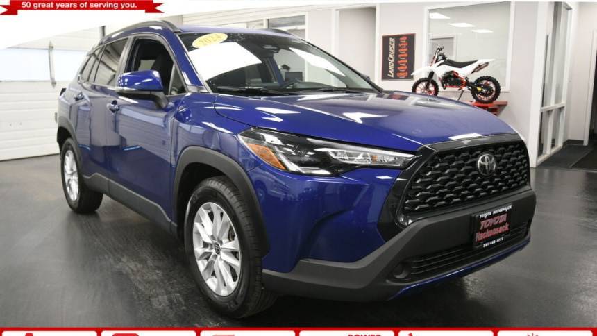 2024 Toyota Corolla Cross LE — SUV — 17,420 mi — Hackensack, NJ