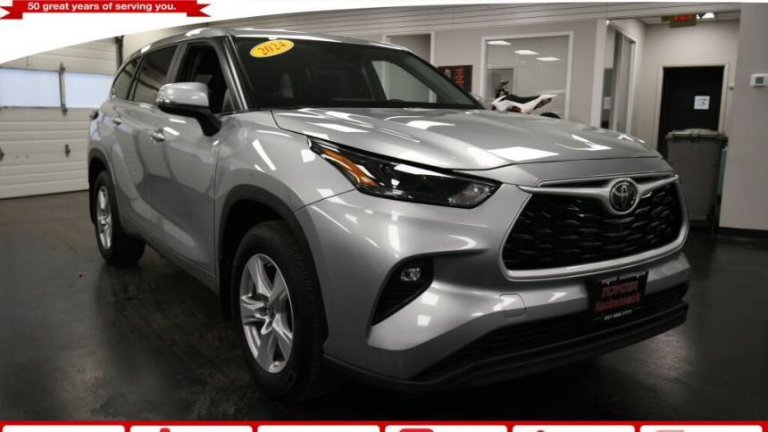 2024 Toyota Highlander LE — SUV — 13,831 mi — Hackensack, NJ