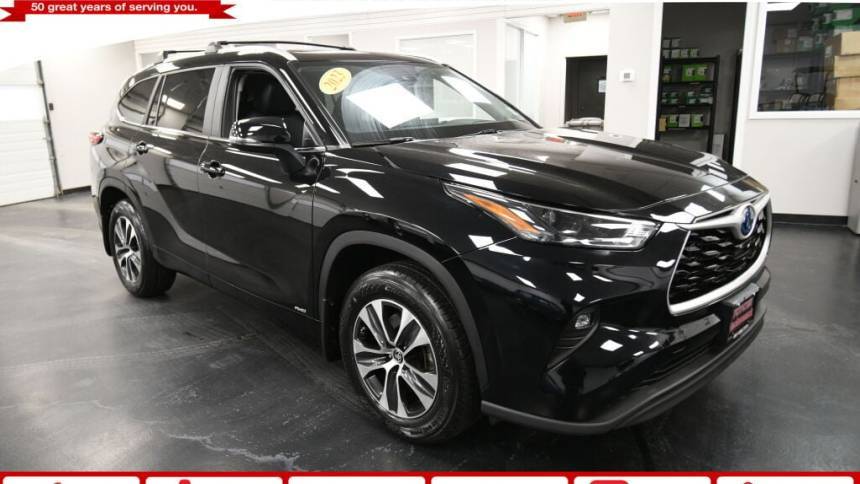 2023 Toyota Highlander Hybrid XLE — SUV — 29,681 mi — Hackensack, NJ
