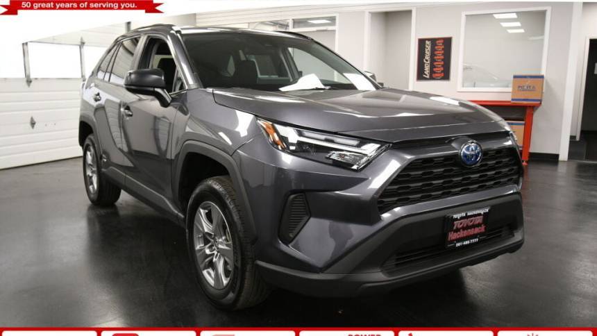 2024 Toyota RAV4 Hybrid LE — SUV — 21,615 mi — Hackensack, NJ