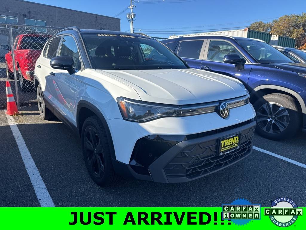 2025 Volkswagen Taos SE Black — SUV — 4,010 mi — Rockaway, NJ