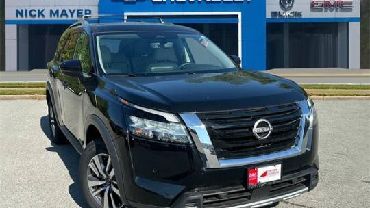 2023 Nissan Pathfinder SL — SUV — 45,884 mi — Dickson, TN