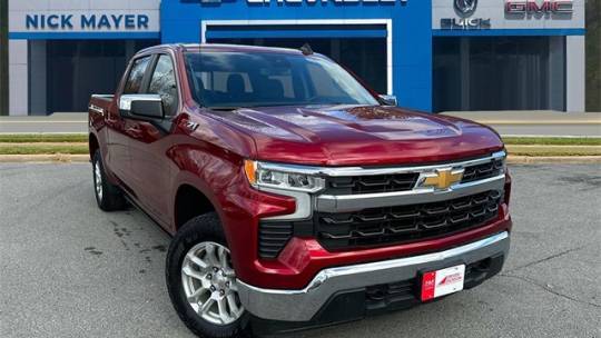 2024 Chevrolet Silverado 1500 LT — Pickup Truck — 7,993 mi — Dickson, TN