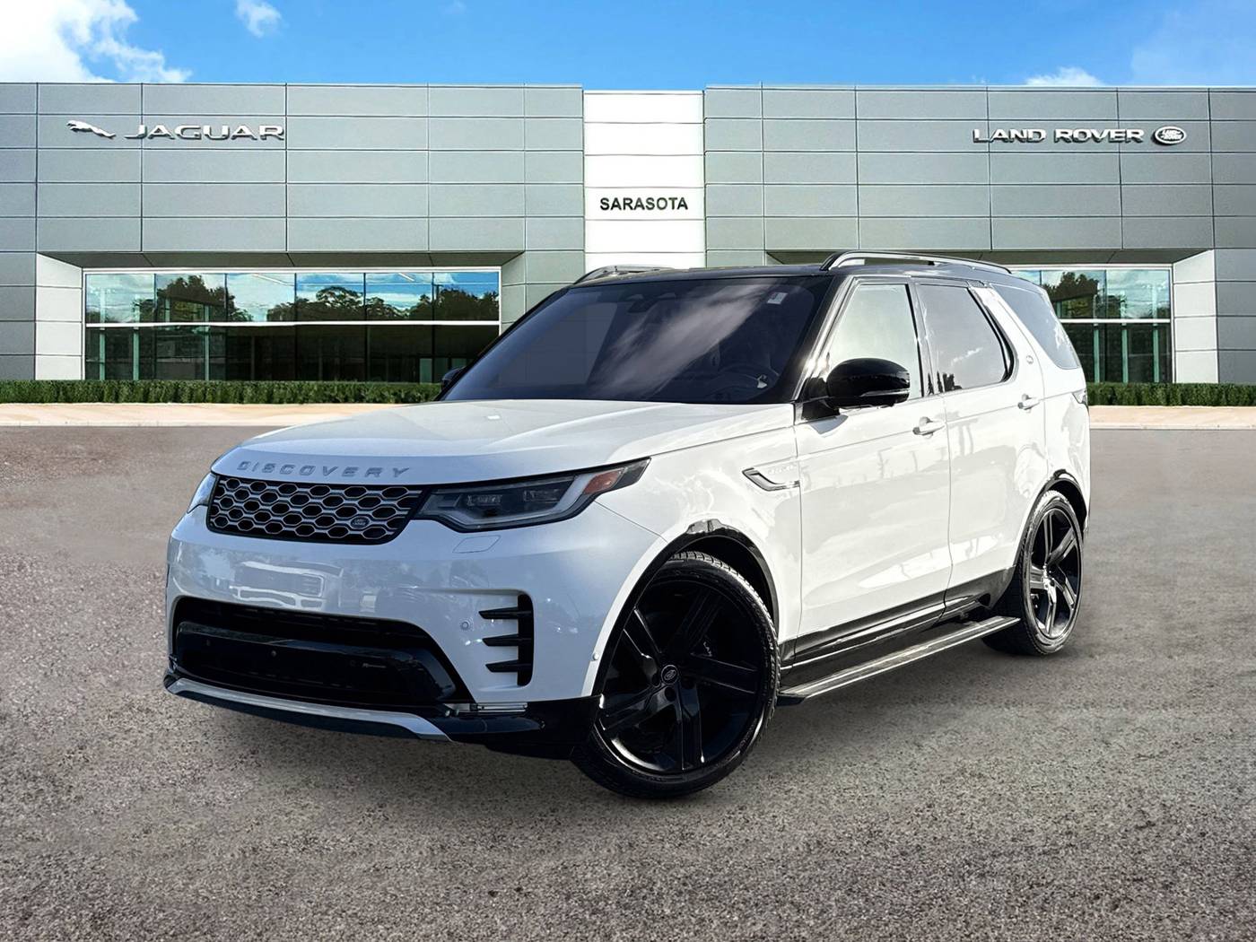 2023 Land Rover Discovery Metropolitan Edition — SUV — 26,873 mi — Sarasota, FL