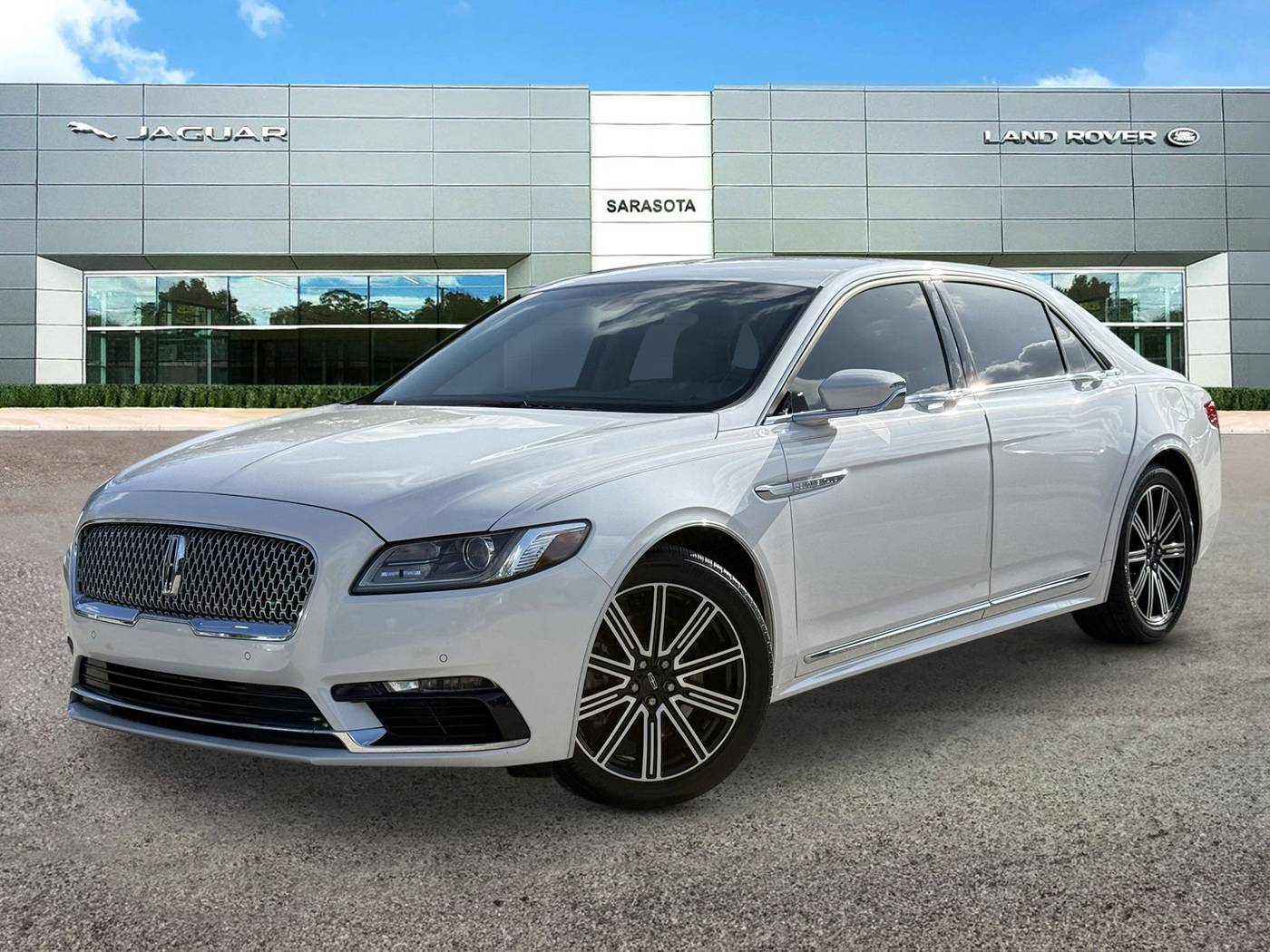 2017 Lincoln Continental Reserve — Sedan — 57,551 mi — Sarasota, FL