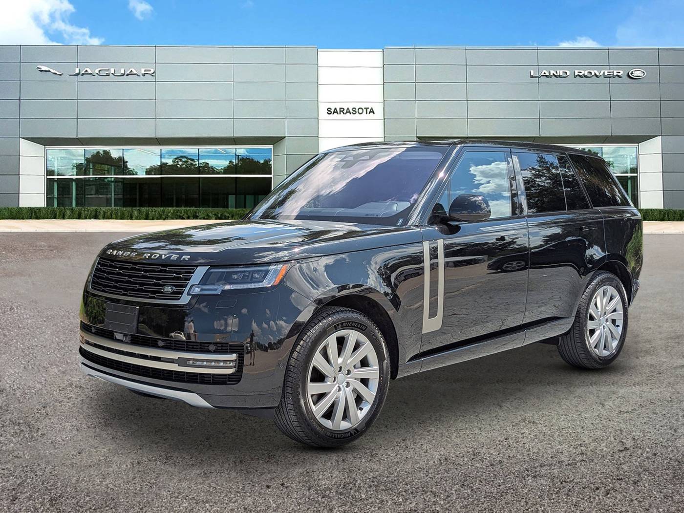 2023 Land Rover Range Rover SE — SUV — 49,443 mi — Sarasota, FL
