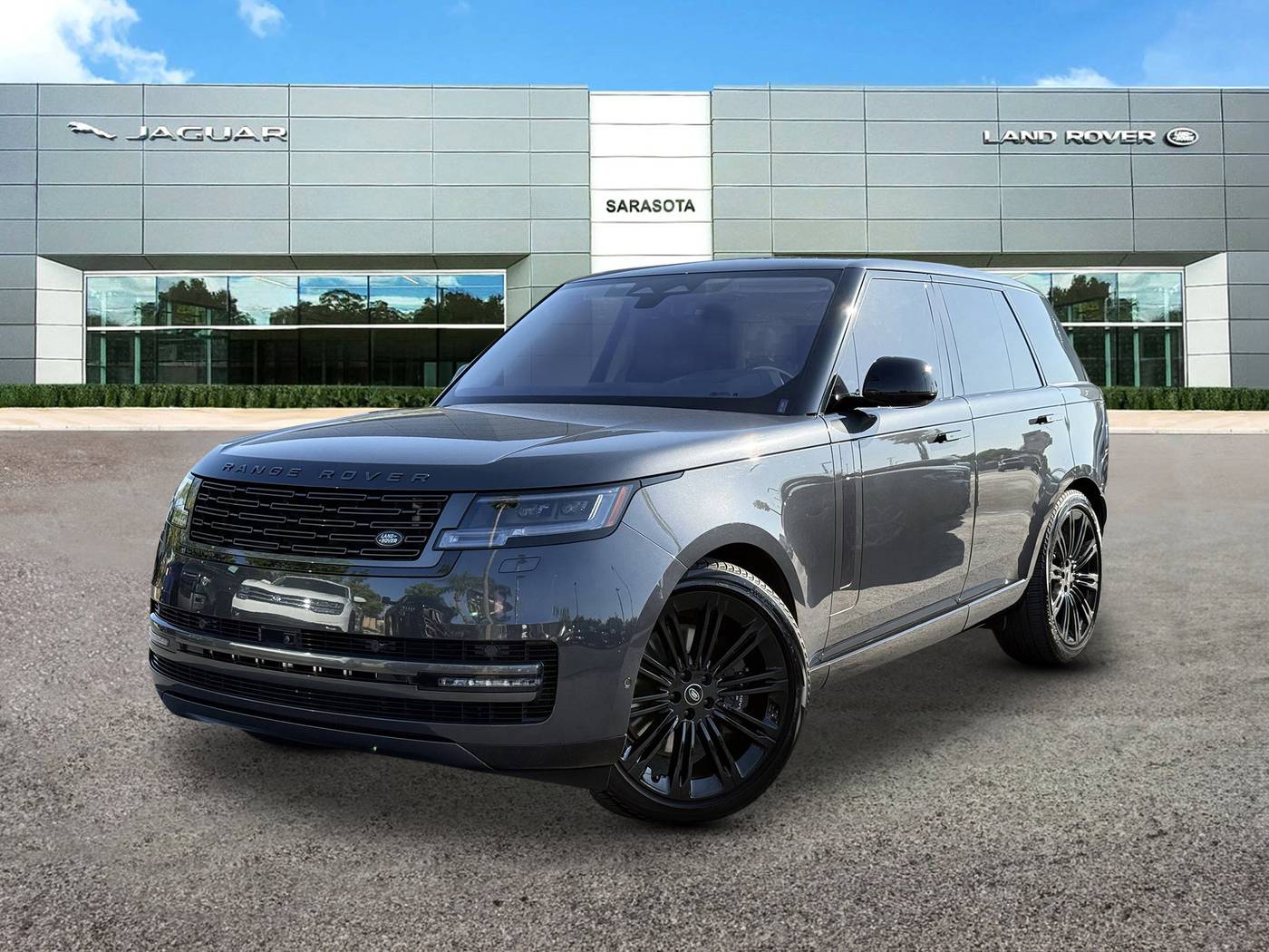 2023 Land Rover Range Rover SE — SUV — 17,232 mi — Sarasota, FL