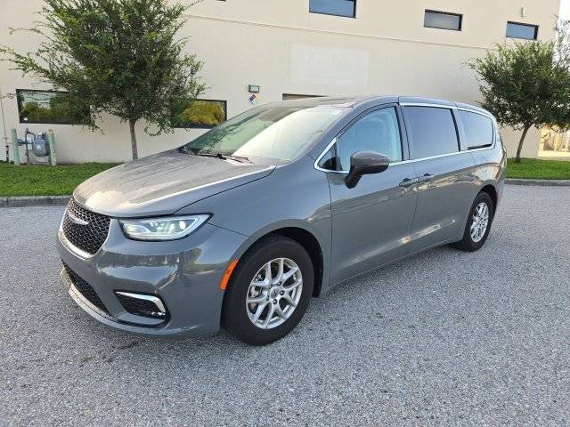 2023 Chrysler Pacifica Touring L — Minivan — 48,008 mi — Sarasota, FL