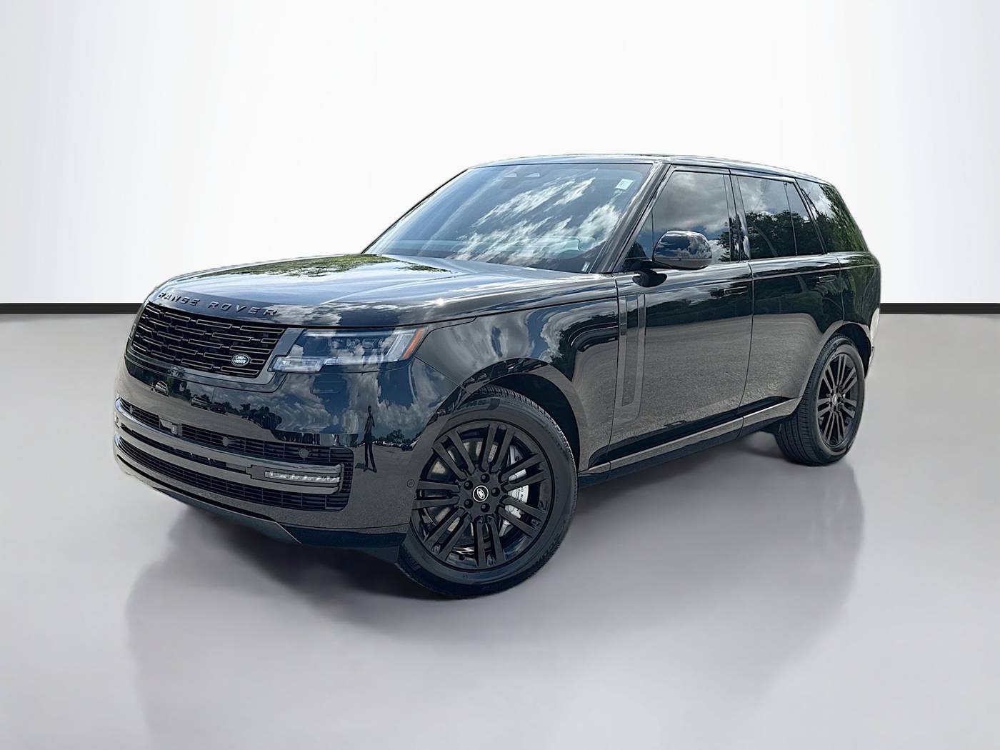 2025 Land Rover Range Rover P530 SE