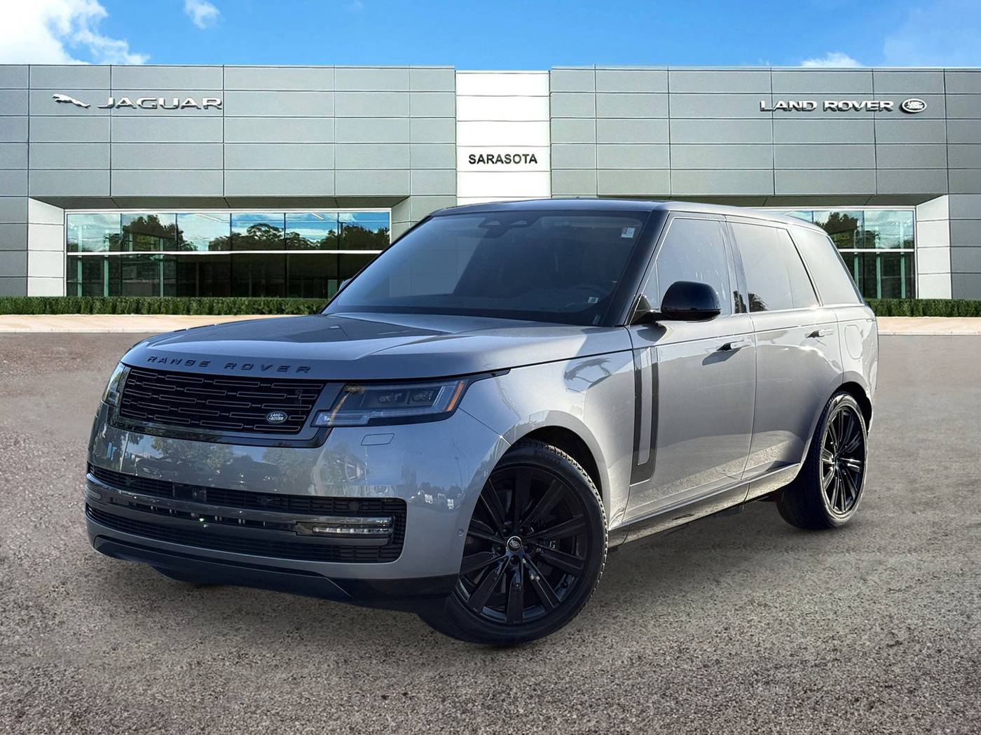 2025 Land Rover Range Rover SE — SUV — 5,691 mi — Sarasota, FL