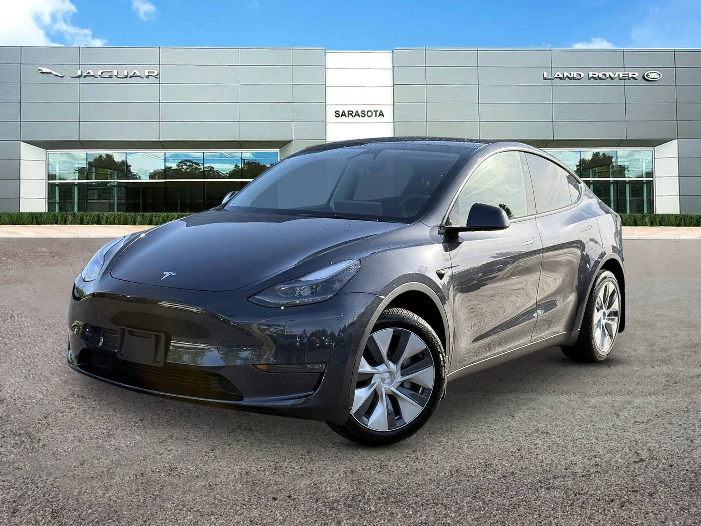 2024 Tesla Model Y Long Range — SUV — 5,087 mi — Sarasota, FL