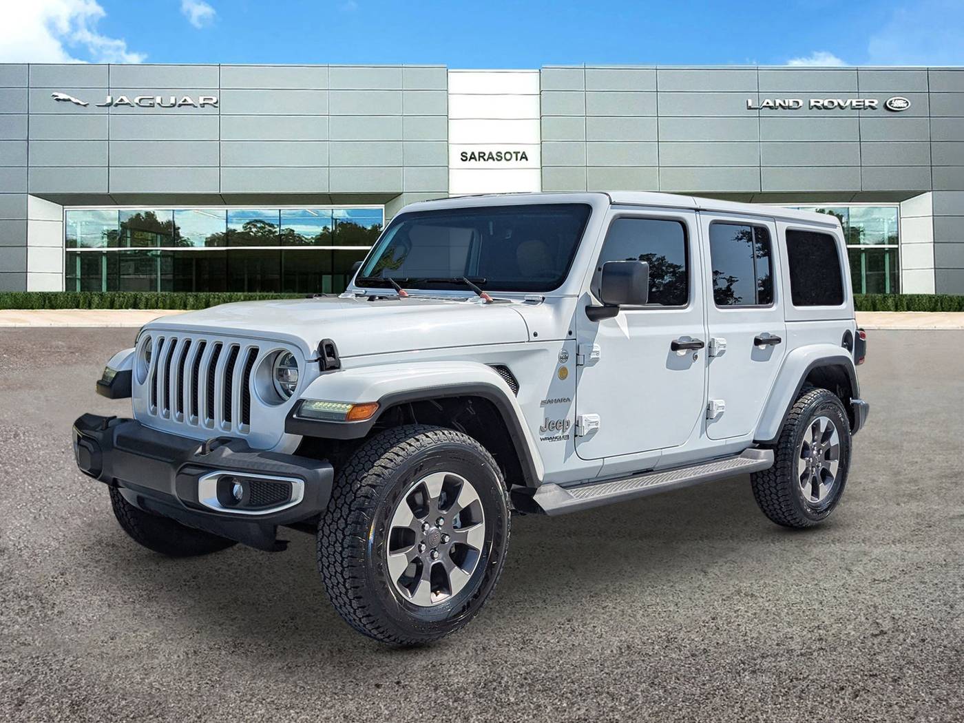 2018 Jeep Wrangler Sahara — SUV — 27,202 mi — Sarasota, FL