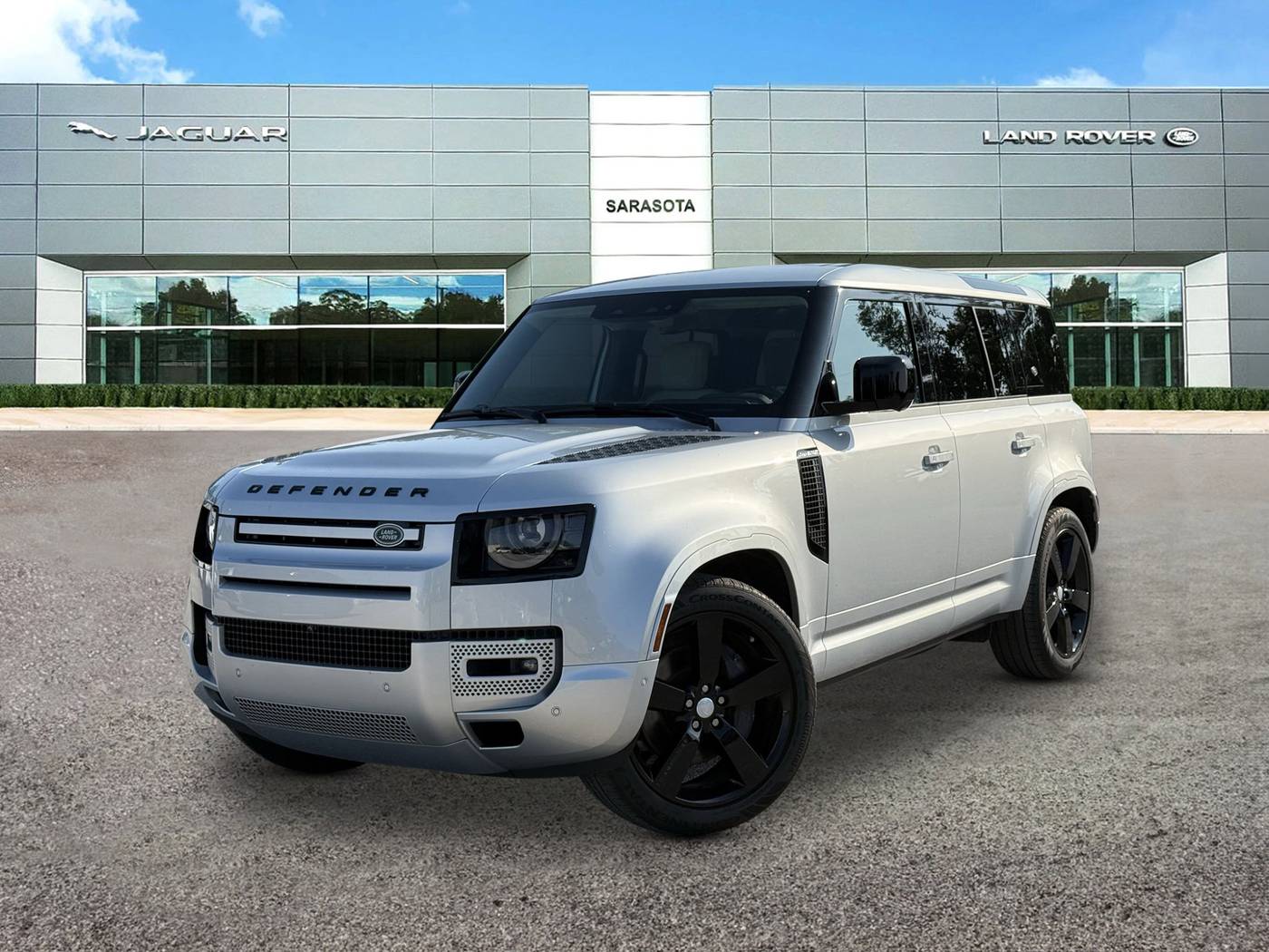 2024 Land Rover Defender SE — SUV — 7,384 mi — Sarasota, FL