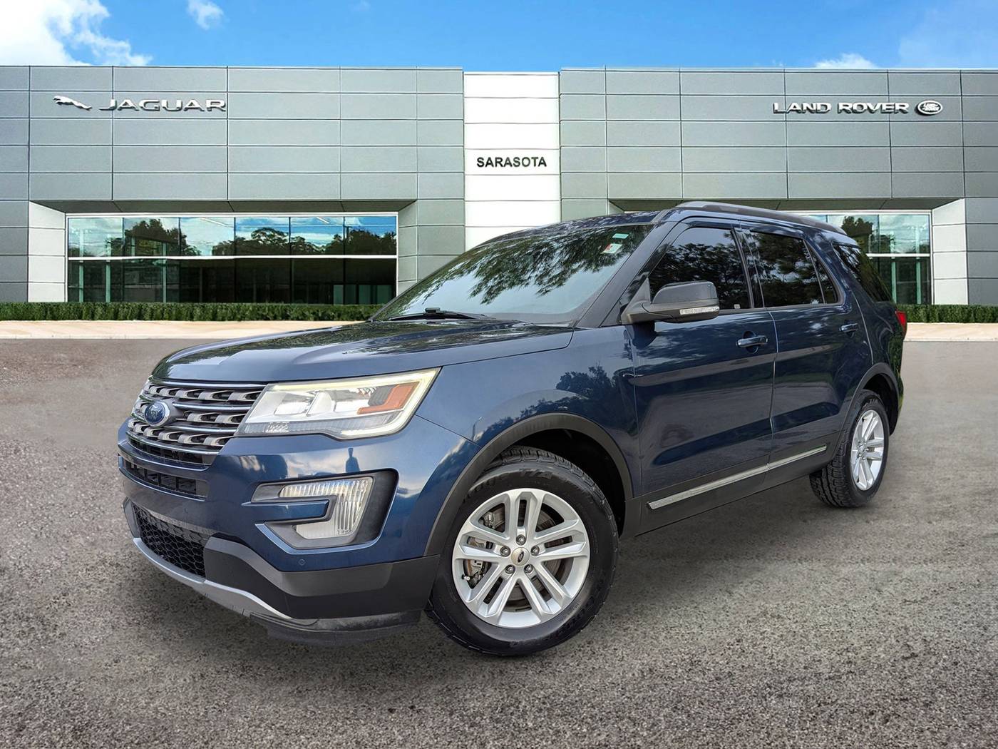 2017 Ford Explorer XLT — SUV — 42,270 mi — Sarasota, FL