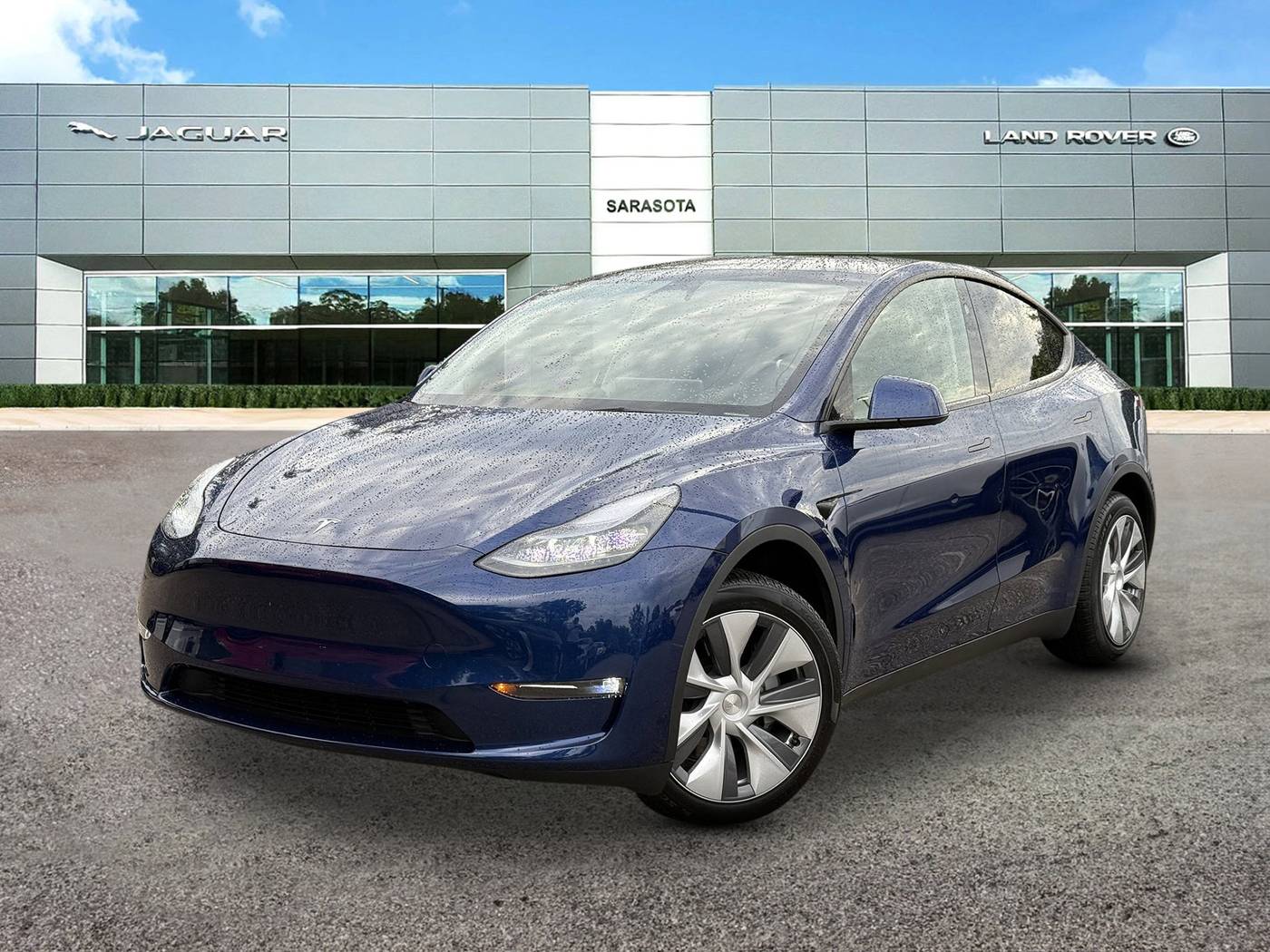 2024 Tesla Model Y Long Range — SUV — 7,411 mi — Sarasota, FL