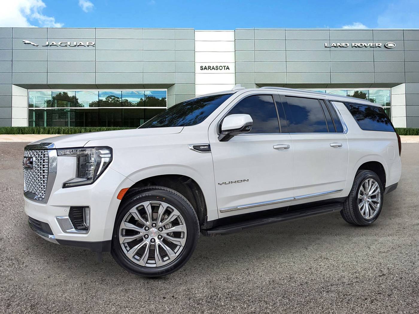2021 GMC Yukon SLT — SUV — 105,648 mi — Sarasota, FL